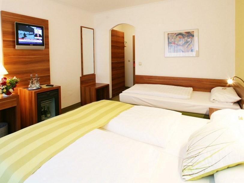 Hotel Wallis Münih Oda fotoğraf